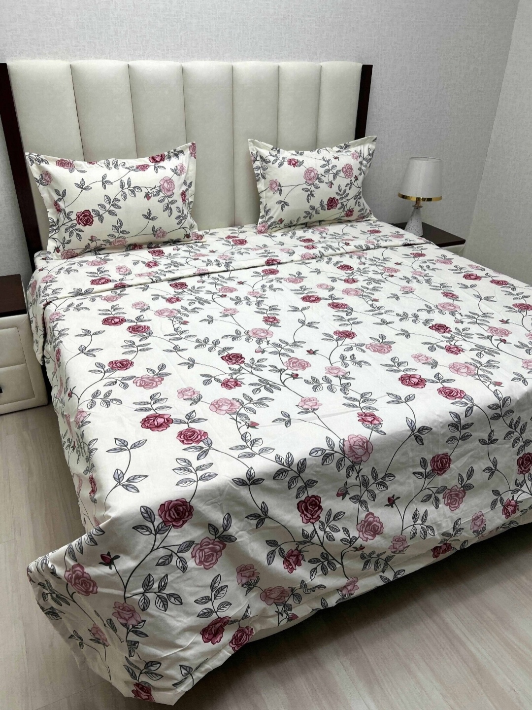 

Pure Decor White & Pink Floral Polycotton 4 Piece Double King Fine Bedding Set