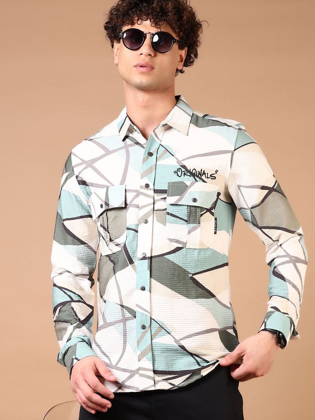 

V-Mart Men Spread Collar Abstract Printed Cotton Casual Shirt, White