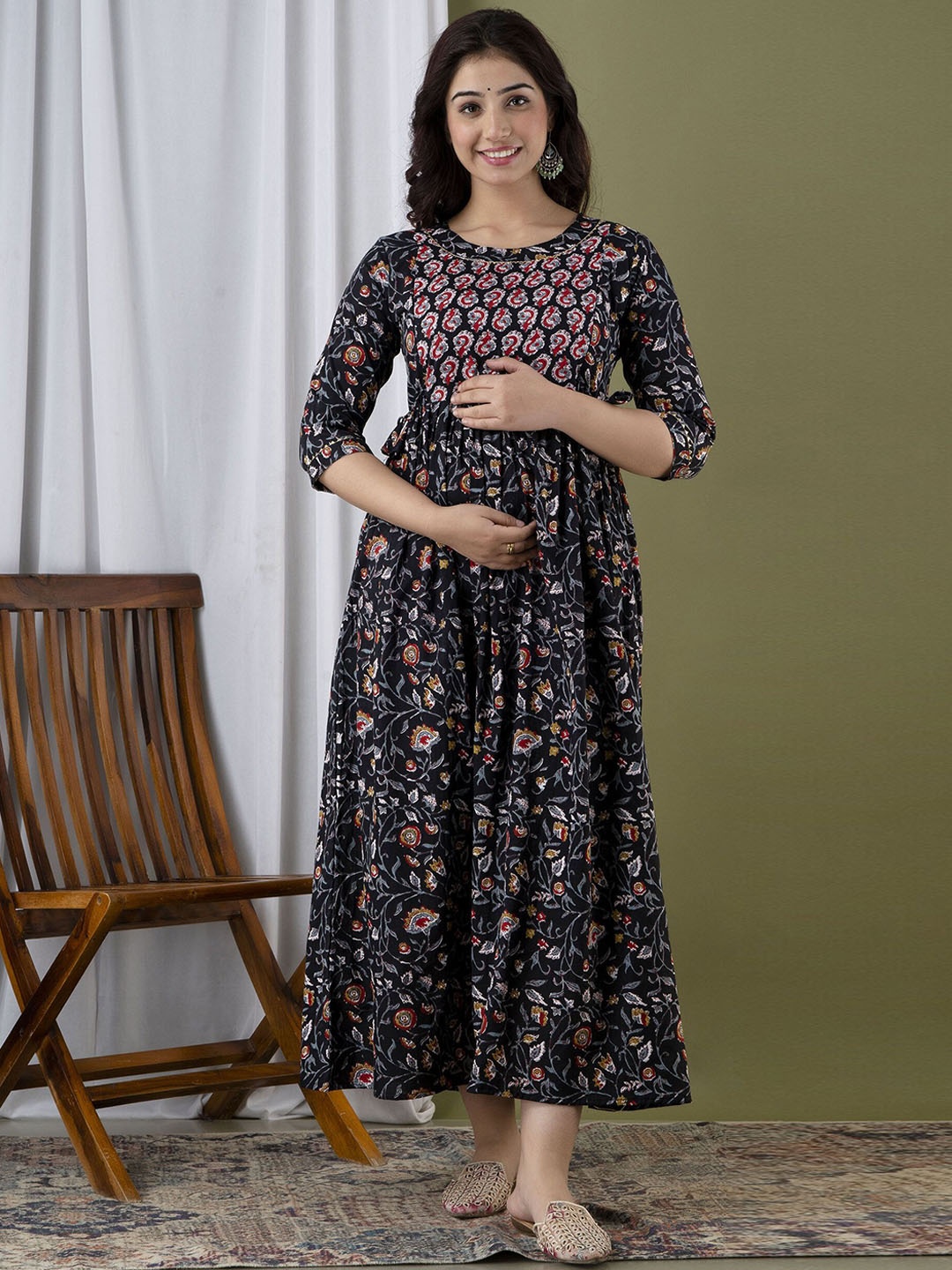 

SILAKIVA Floral Printed Round Neck Anarkali Ethnic Dress, Black