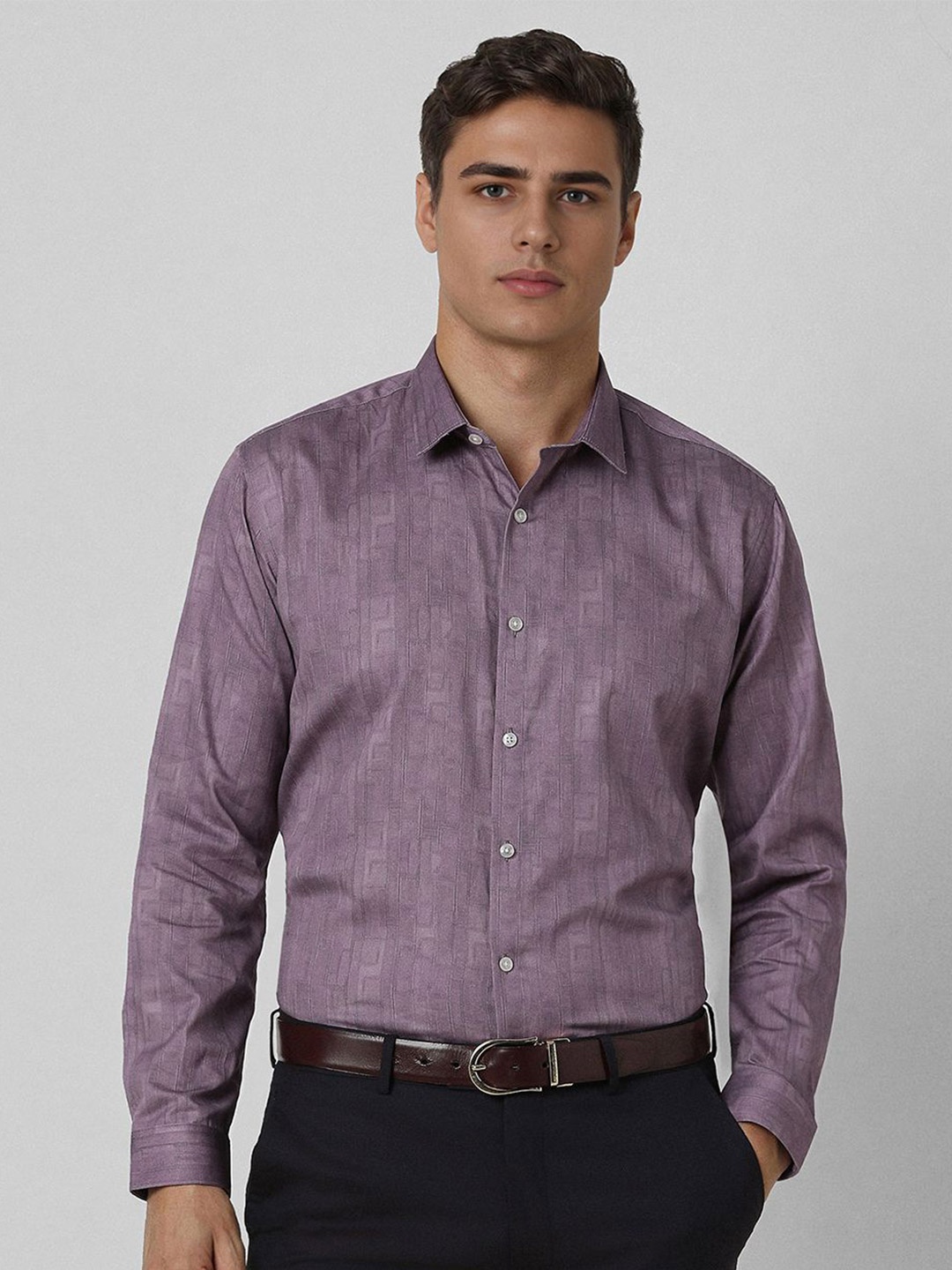 

V Dot Men Slim Fit Spread Collar Abstract Printed Cotton Party Shirt, Purple