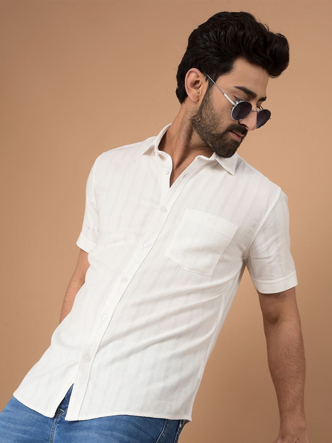 

Crimsoune Club Men Classic Slim Fit Spread Collar Textured Cotton Casual Shirt, White