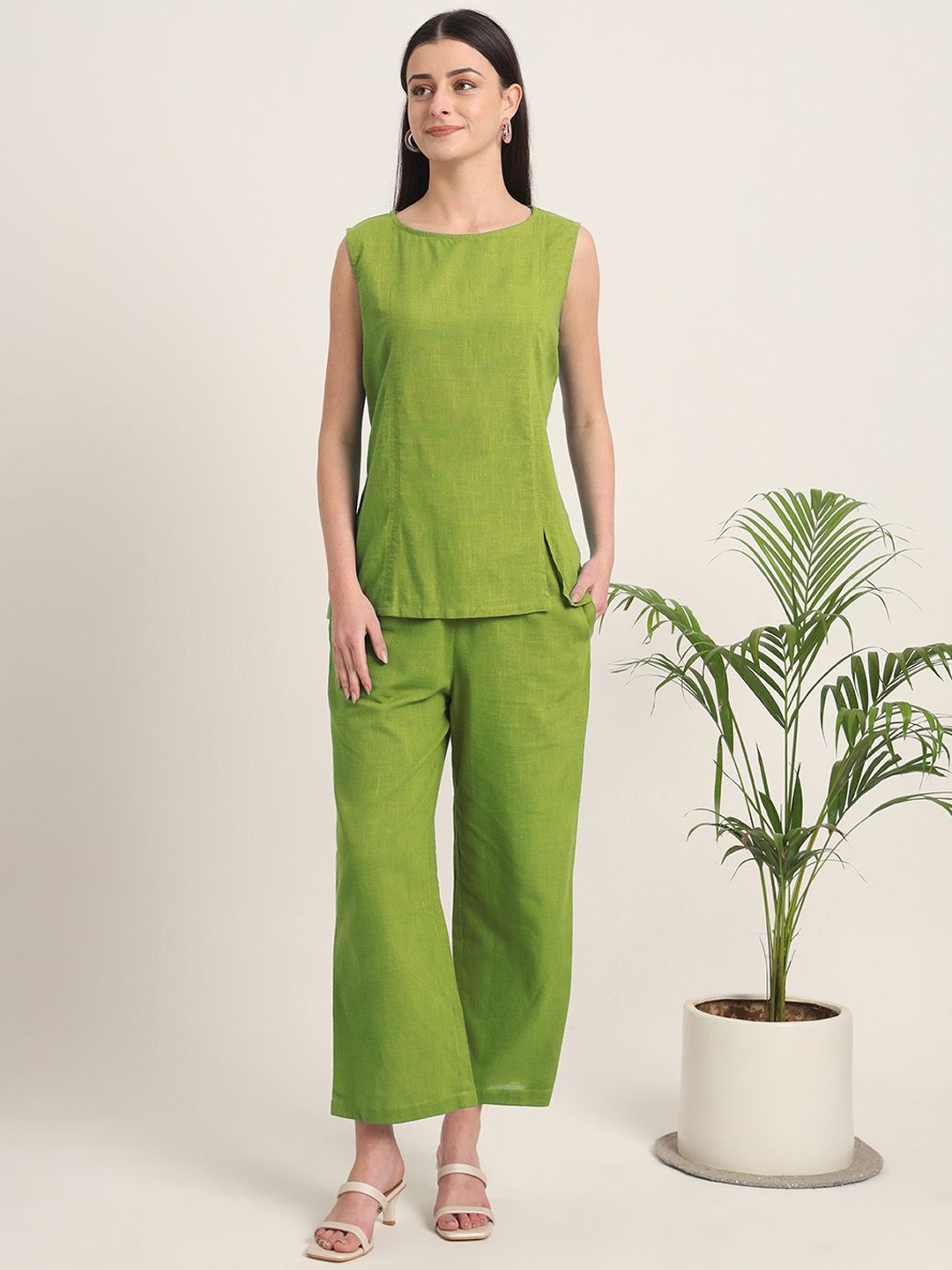 

Thevasa Boat Neck Pure Cotton Top With Trousers, Green