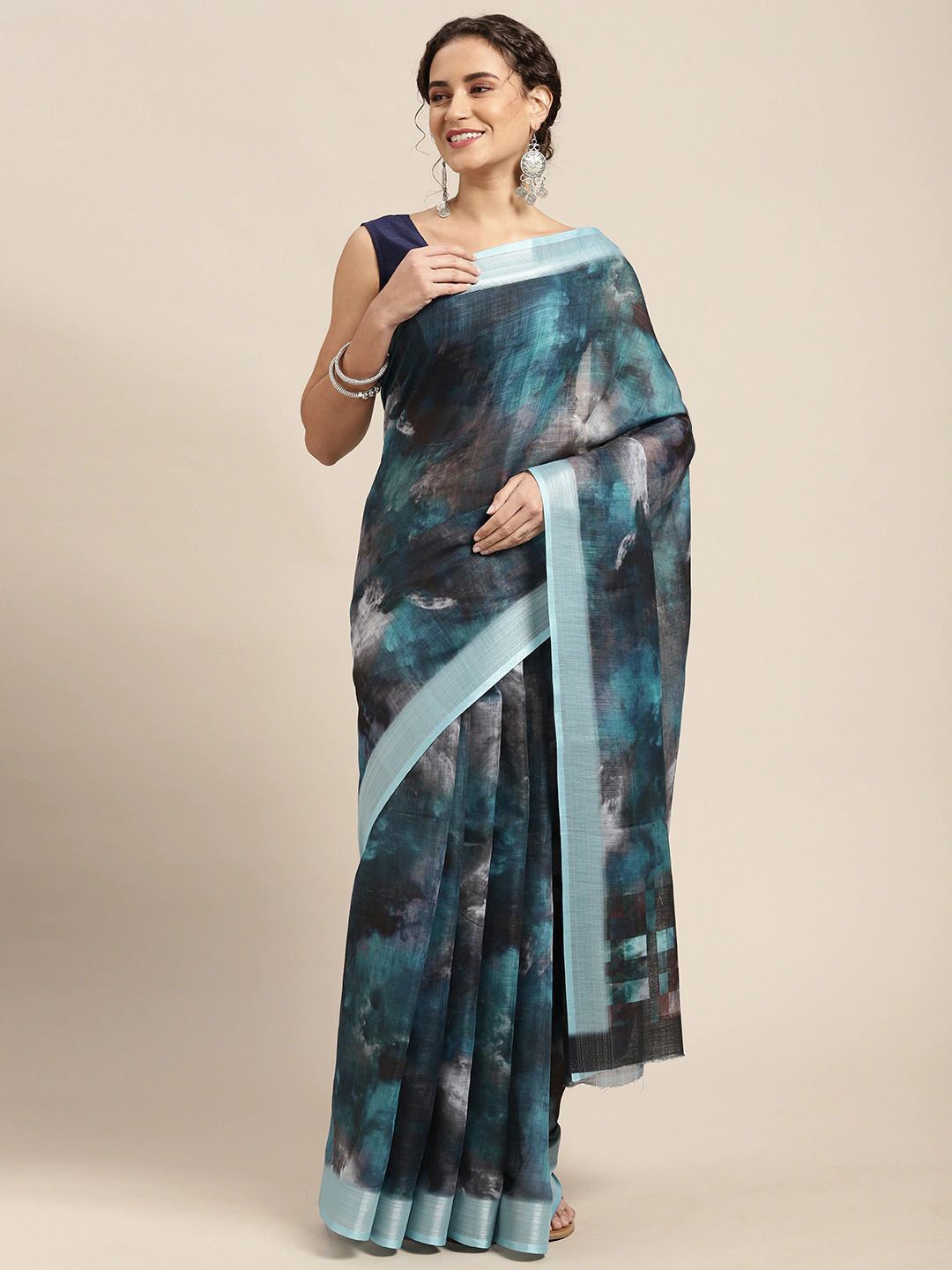 

DIVASTRI Printed Pure Linen Zari Saree, Black