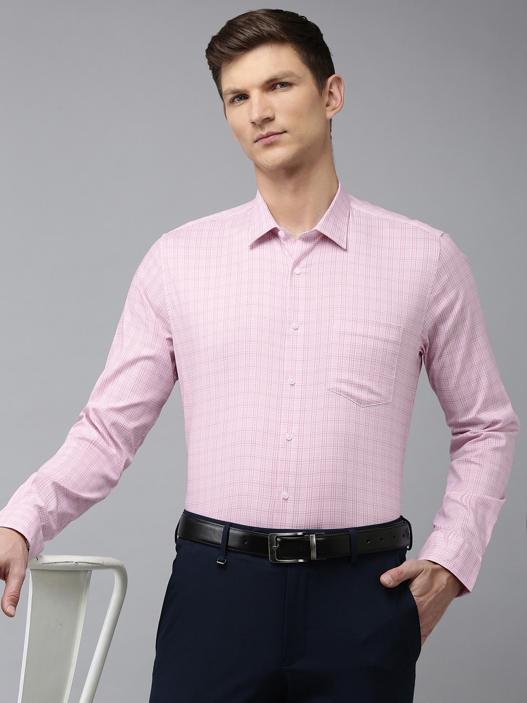 

Van Heusen Slim Fit Opaque Checked Formal Shirt, Pink