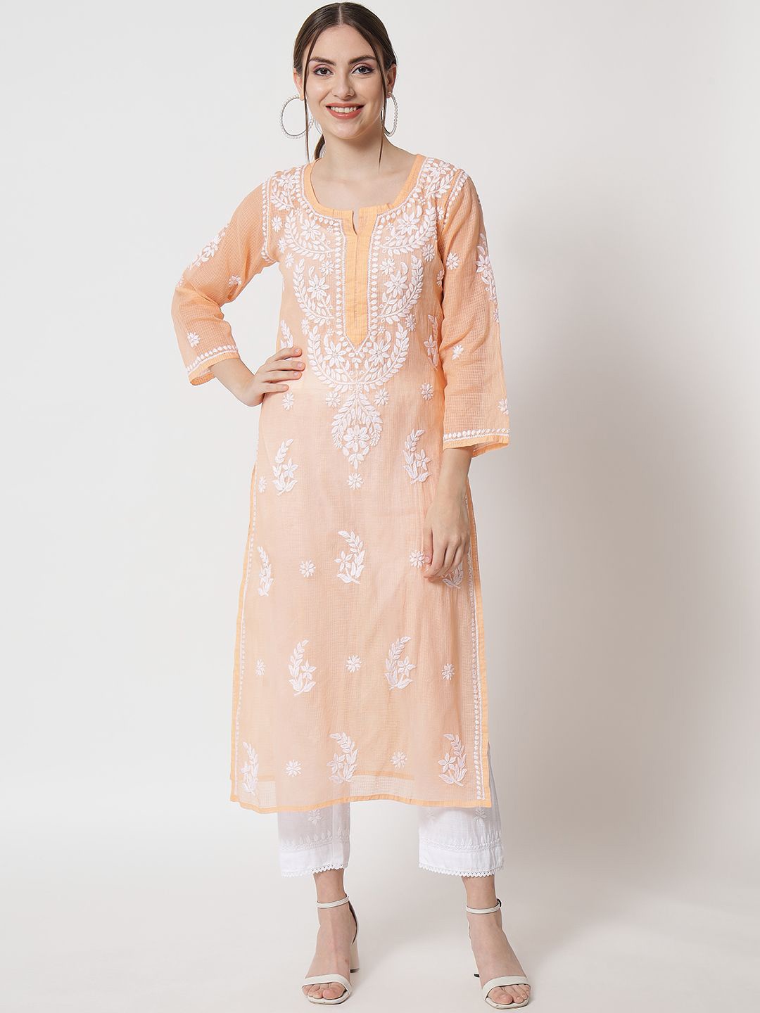 

PARAMOUNT CHIKAN Floral Lucknowi Chikankari Notch Neck Straight Kurta, Peach