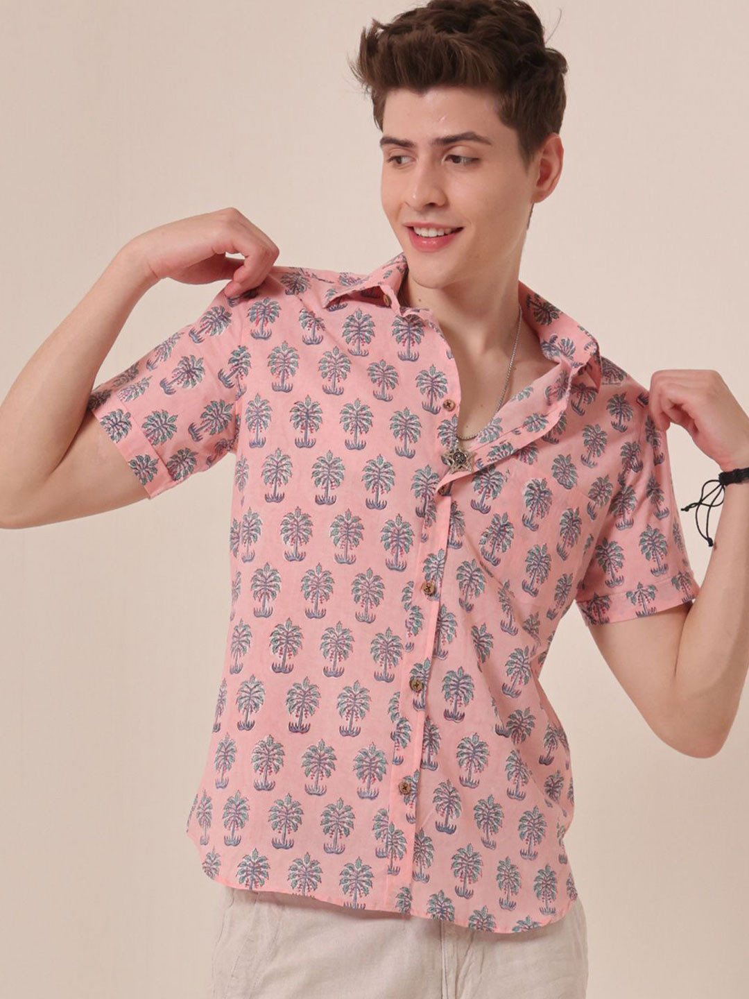 

Style Matters Men Standard Fit Spread Collar Floral Printed Cotton Casual Shirt, Pink