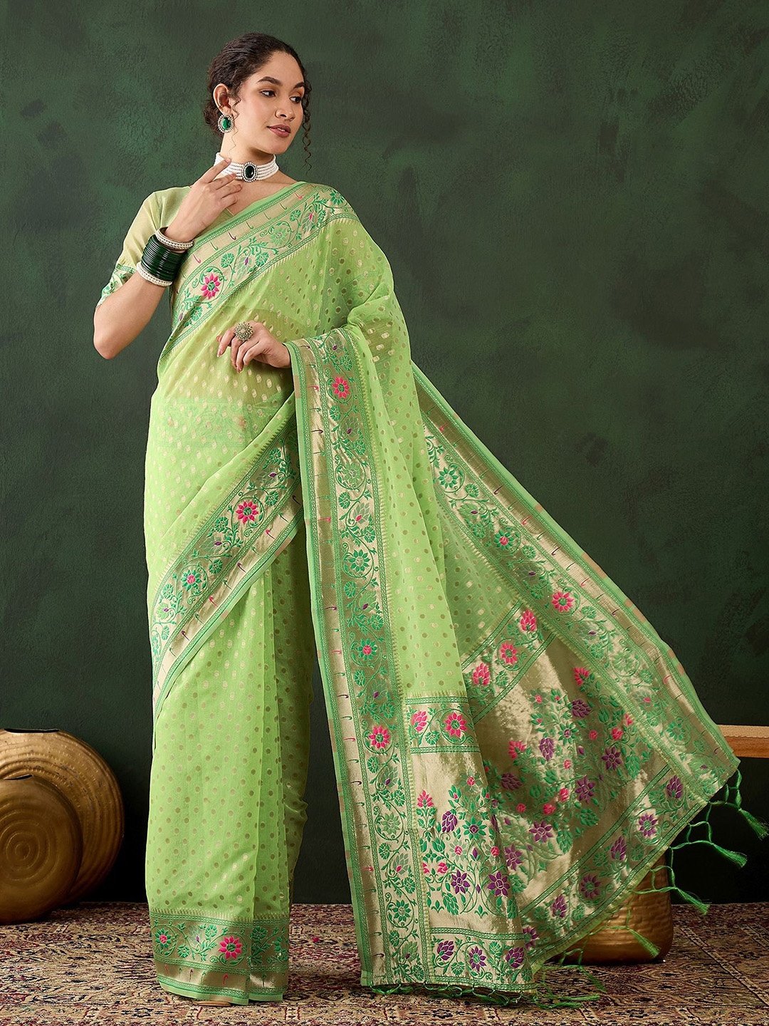 

MANVAA Woven Design Zari Banarasi Saree, Green