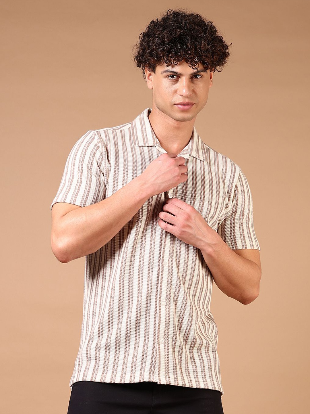 

V-Mart Men Cuban Collar Vertical Striped Cotton Casual Shirt, White