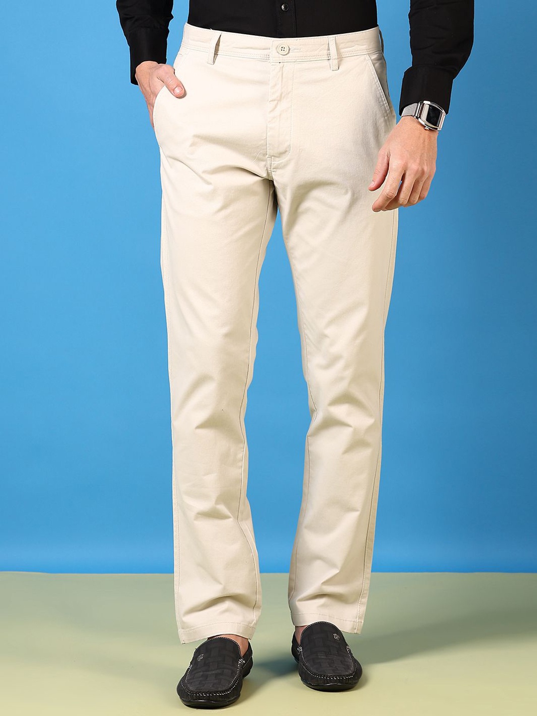 

V-Mart Men Mid-Rise Chinos, Cream