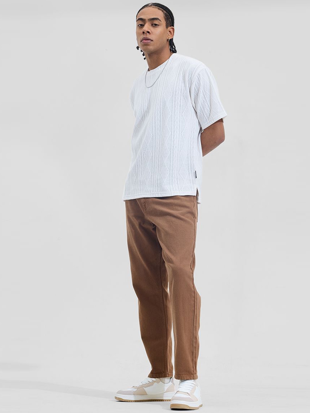 

Snitch Men Snitch Brown Solid Relaxed Mid Rise Jeans