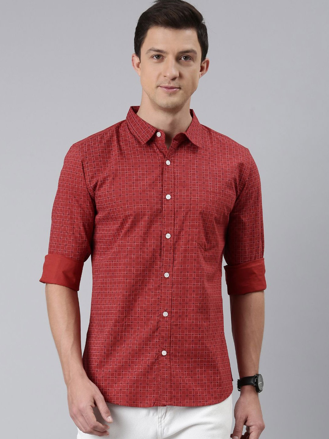 

Provogue Men Spread Collar Geometric Printed Cotton Casual Shirt, Maroon