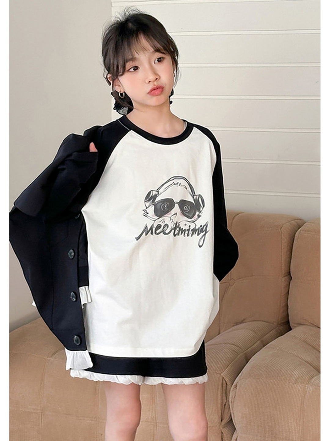 

LULU & SKY Girls Graphic Printed Round Neck T-shirt, White