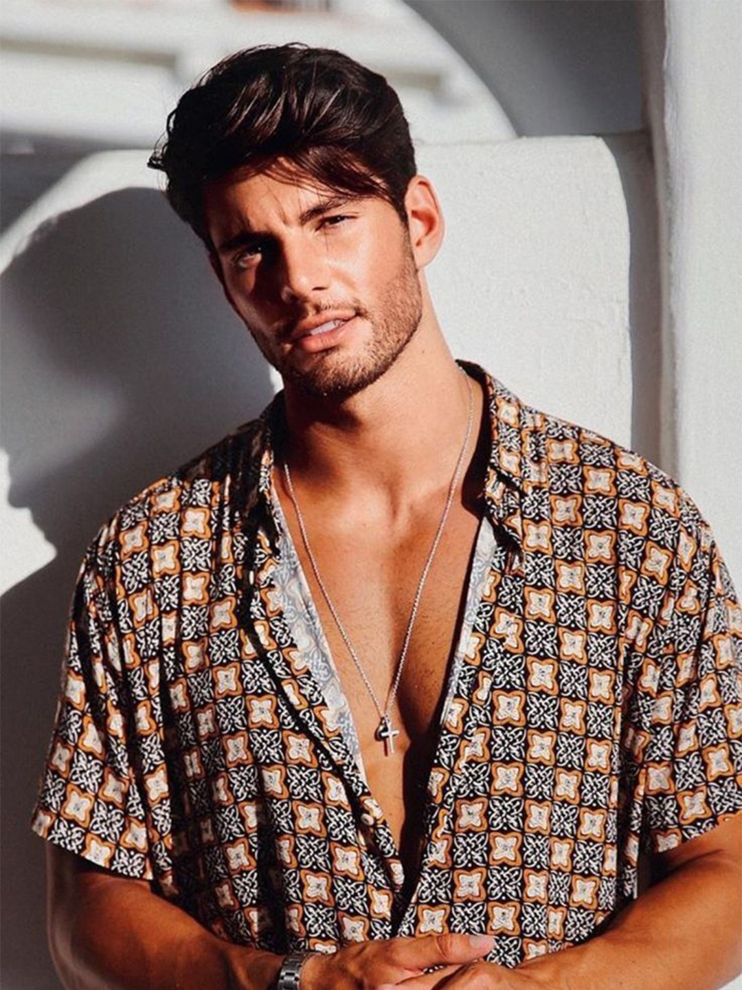 

iCome Men Relaxed Fit Spread Collar Floral Printed Casual Shirt, Black