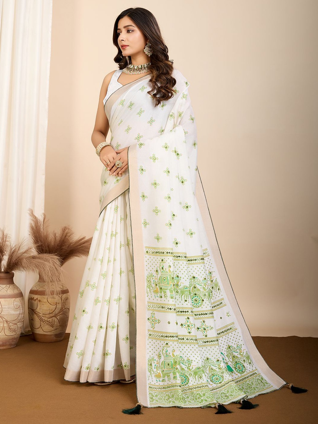 

Kriyansh Ethnic Motifs Printed Zari Banarasi Saree, Lime green