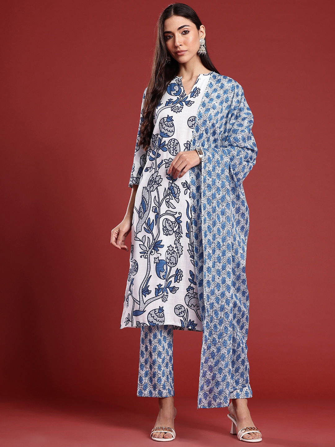 

Anouk Floral Printed Kurta with Trousers & With Dupatta, White