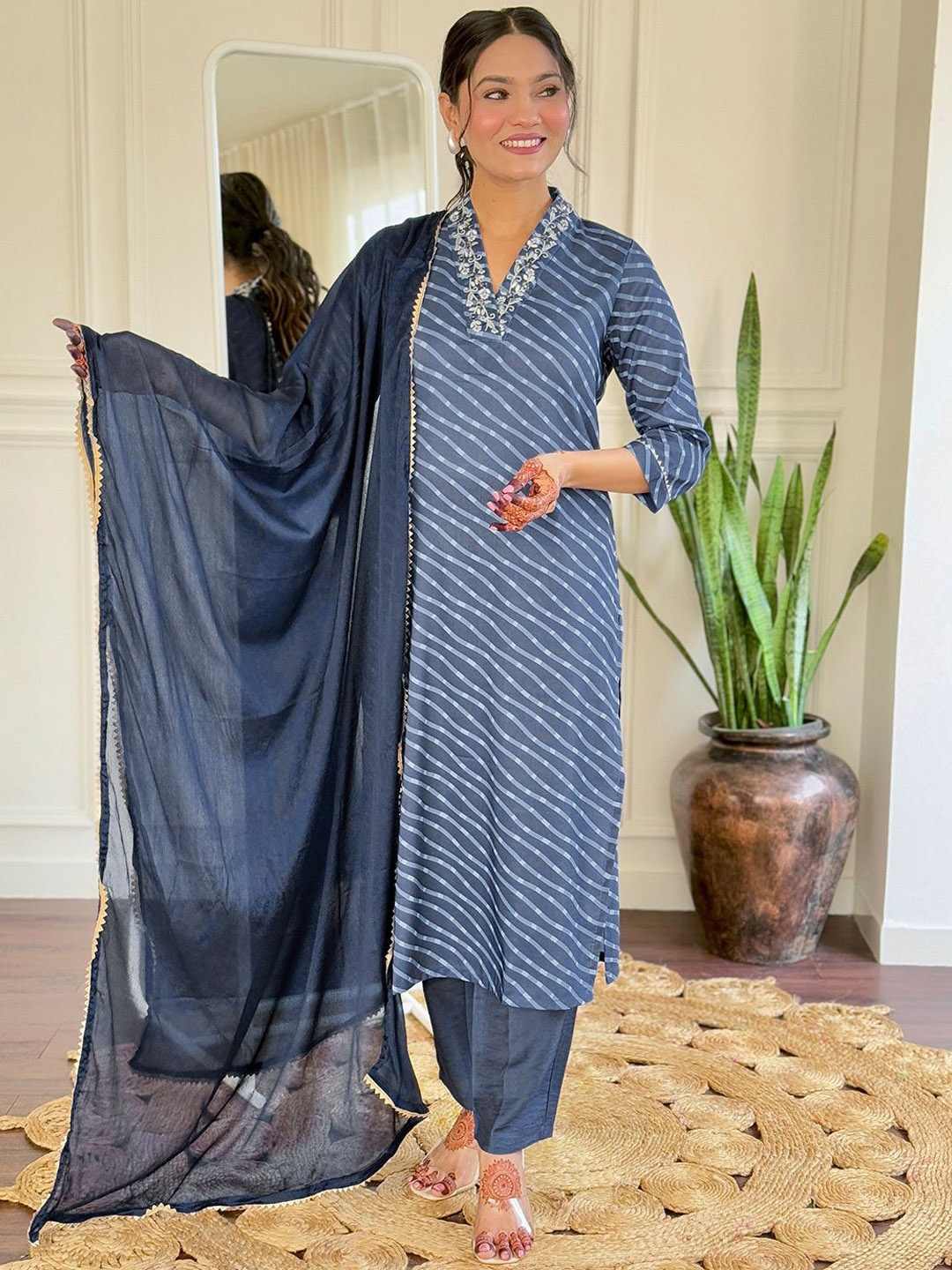 

SHIJILA Floral Yoke Design V-Neck Gotta Patti Straight Kurta With Trousers & Dupatta, Navy blue