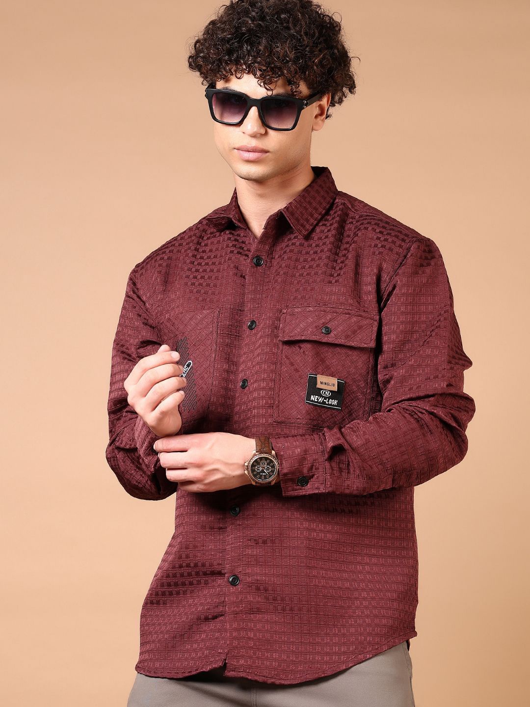 

V-Mart Men Spread Collar Textured Cotton Casual Shirt, Maroon