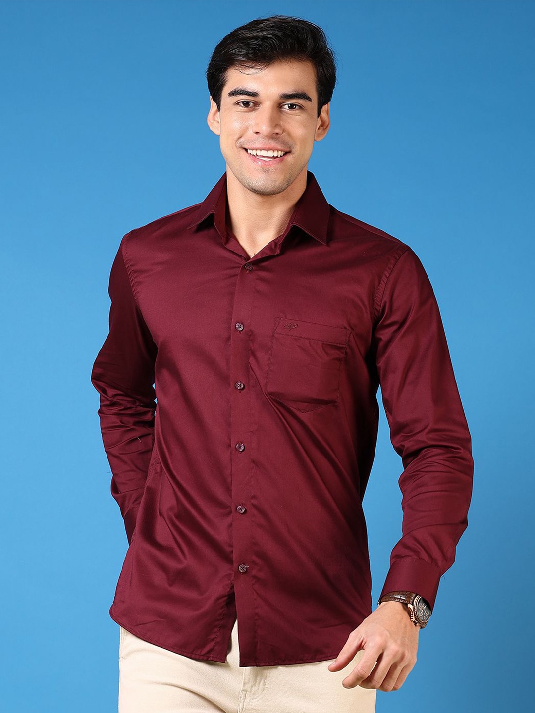 

V-Mart Men Spread Collar Solid Cotton Casual Shirt, Maroon