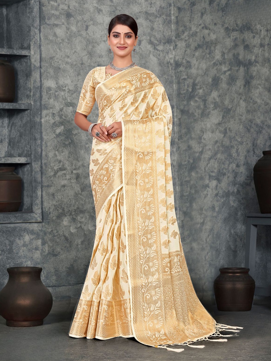

ODETTE Off White Viscose Woven Saree With Unstitched Blouse For Women