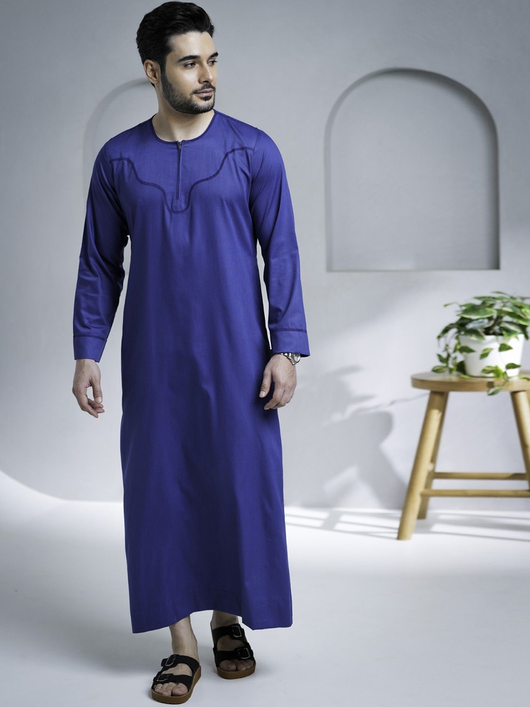 

MASHROO Round Neck A-Line Kurta, Blue