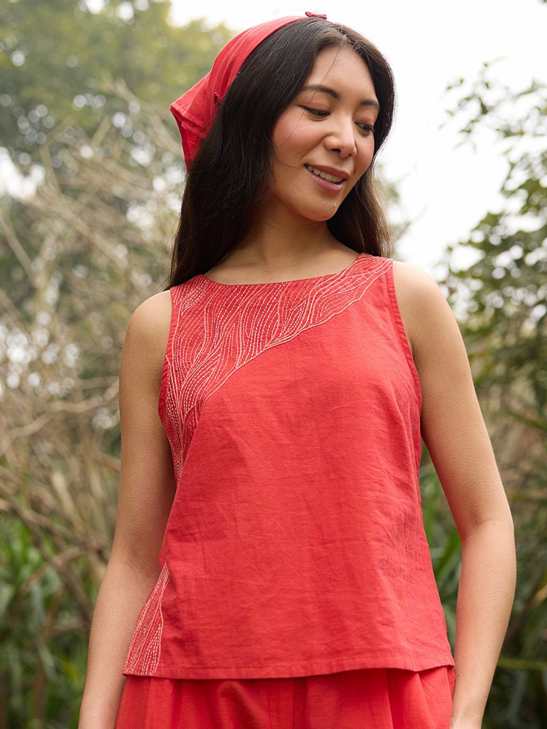 

OKHAI "Twilight" Hand-Embroidered Pure Cotton Sleeveless Top, Red