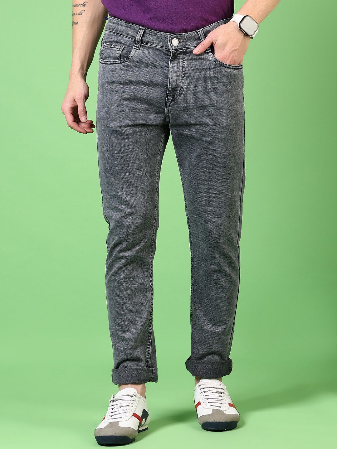 

V-Mart Men Tapered Fit Mid-Rise Light Fade Cotton Denim Jeans, Grey