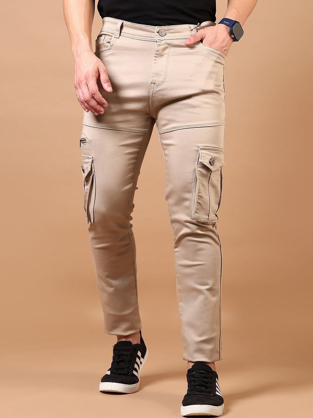 

V-Mart Men Light Fade Stretchable Jeans, Beige
