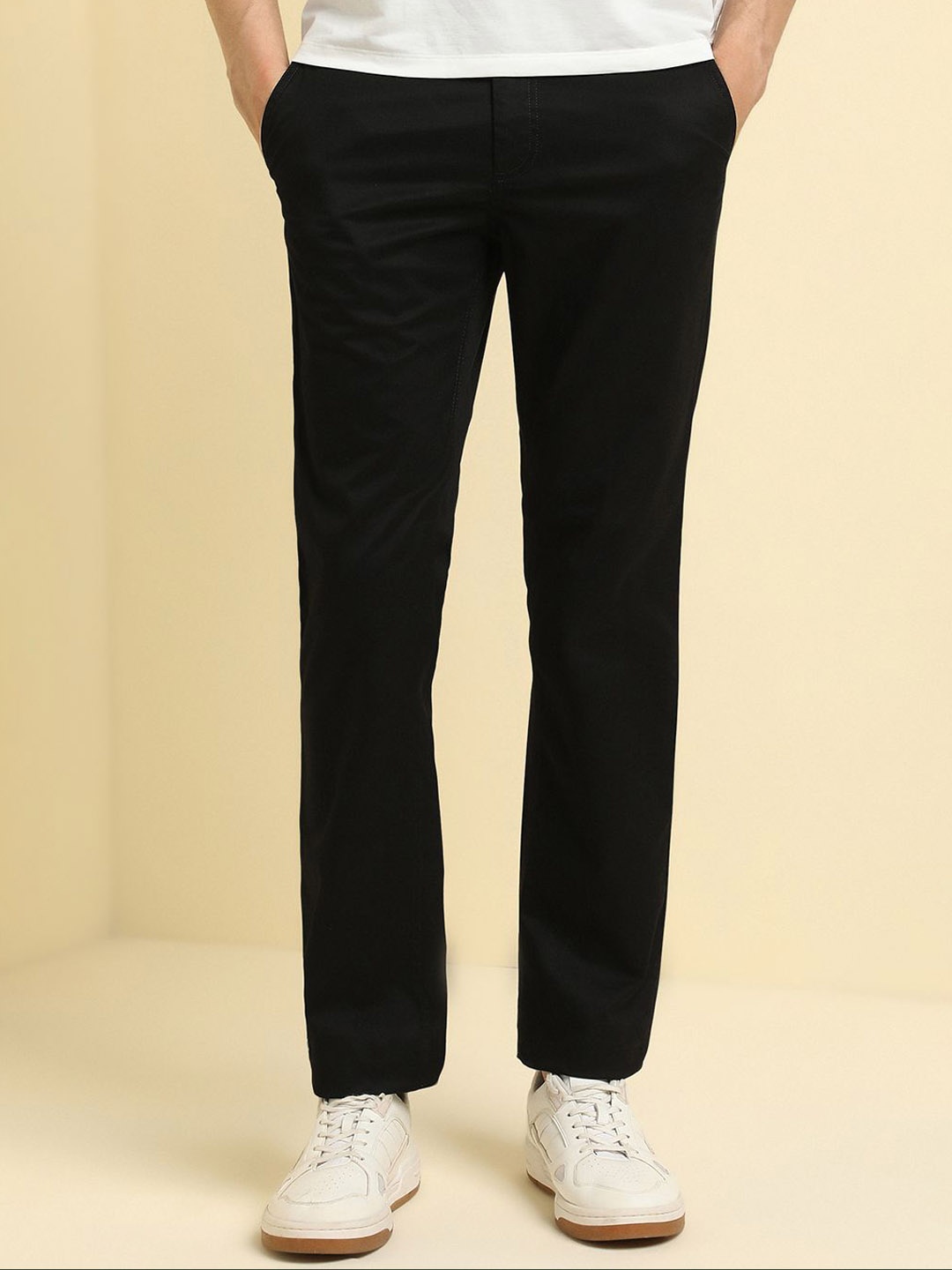 

Allen Solly Men Trousers, Black