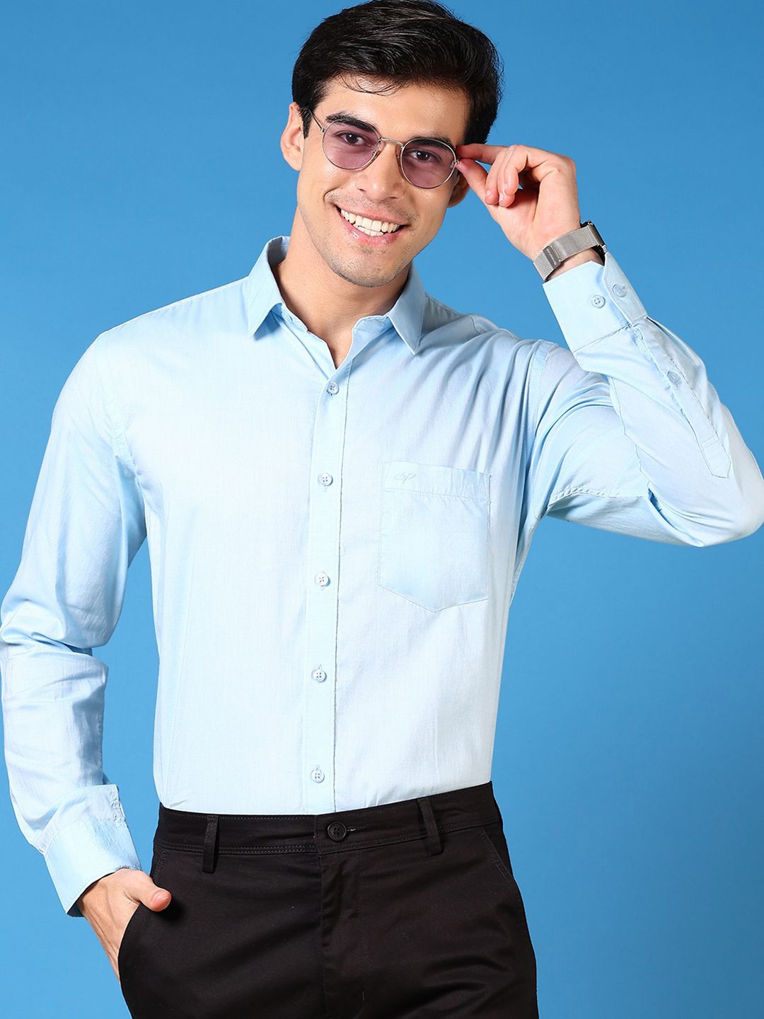 

V-Mart Men Slim Fit Spread Collar Solid Cotton Formal Shirt, Blue