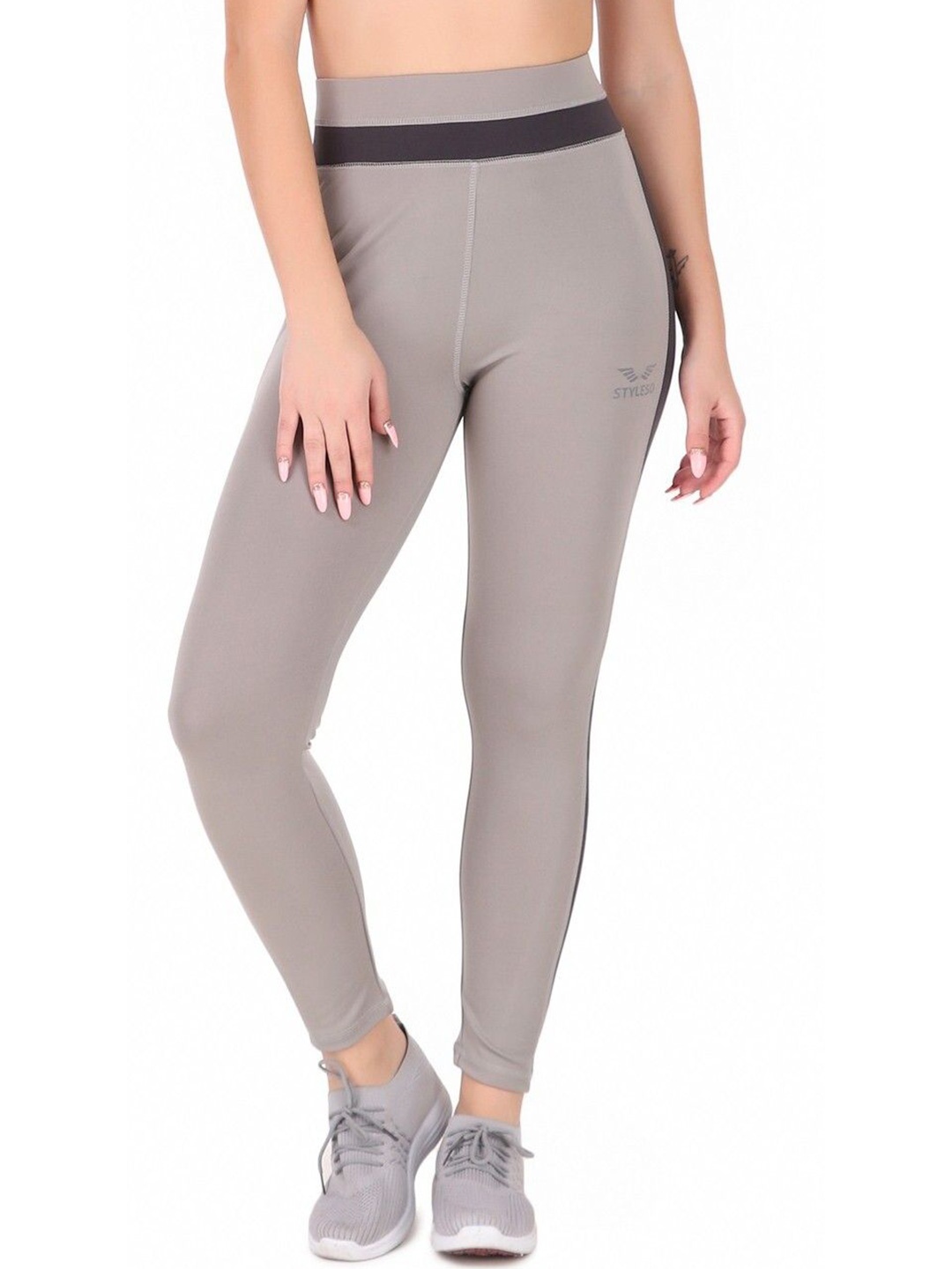 

STYLESO Women Mid-Rise Ankle-Length Gym Tights, Grey