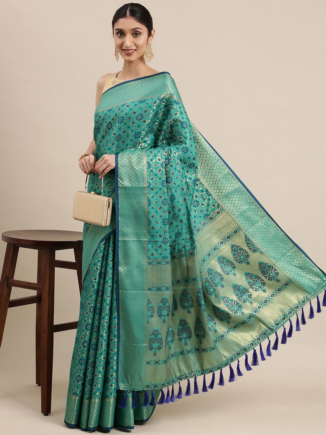 

DIVASTRI Woven Design Zari Patola Saree, Teal