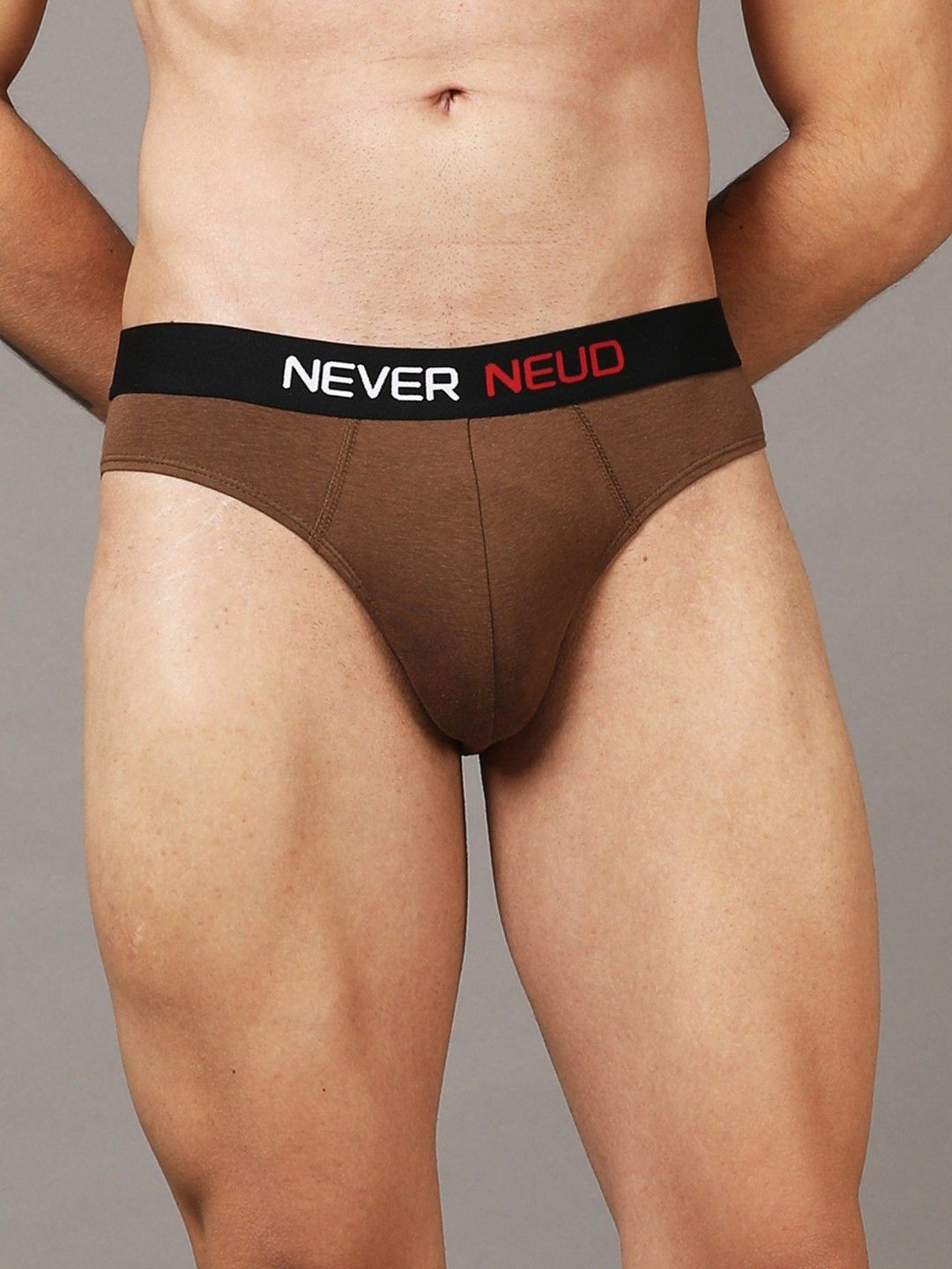 

NEVER NEUD Mid-Rise Seamless Basic Briefs NN01-M2001-S, Brown