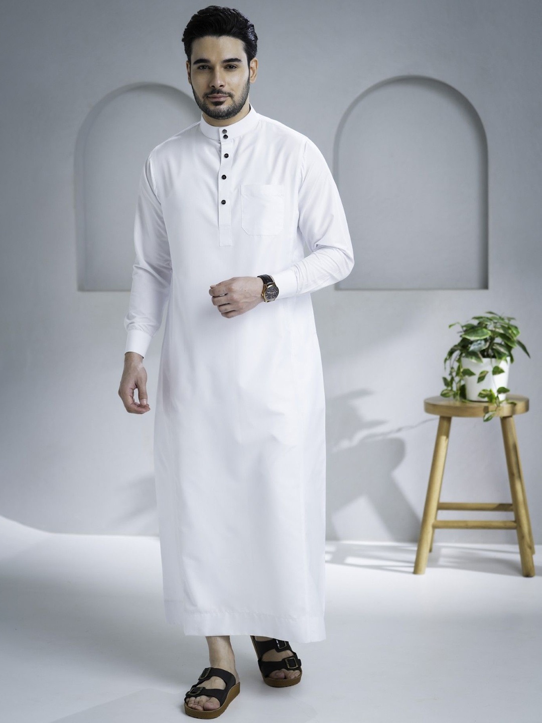 

MASHROO Men Thread Work Kurta, White