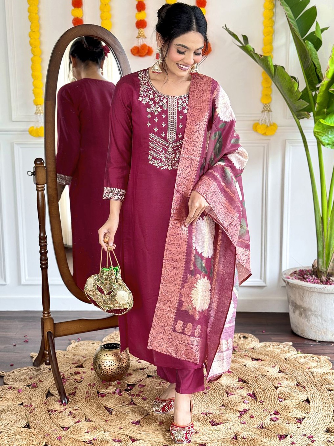 

ASCIIBLUES Floral Embroidered Sequinned Round Neck Kurta With Trousers & Dupatta, Maroon