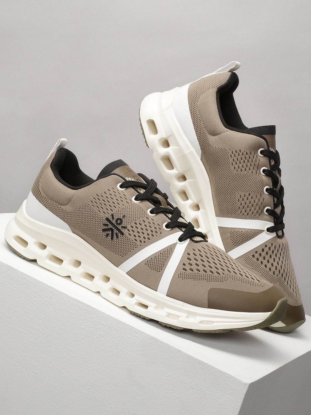 

CULT Men Ethereal Running Shoes, Brown