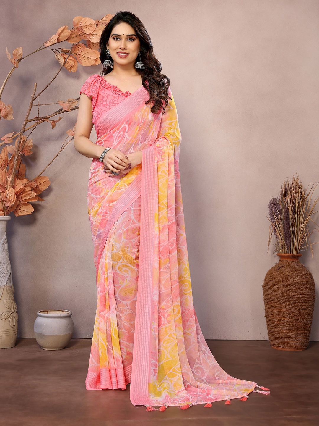 

VEDANT VASTRAM Paisley Printed Saree with Blouse Piece, Peach