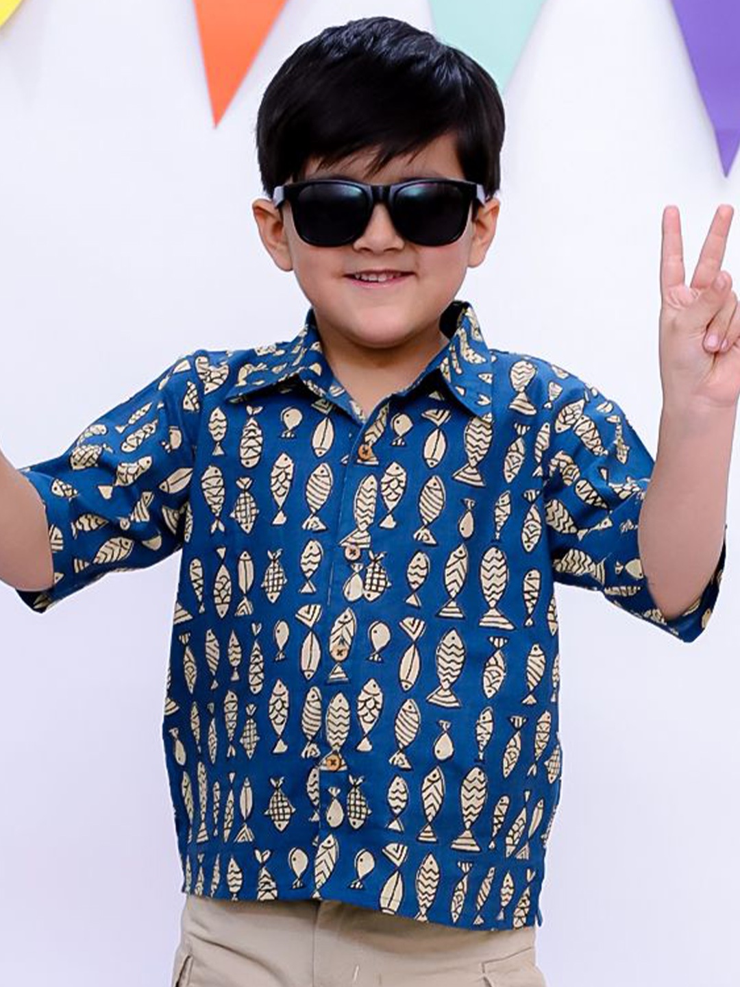 

BownBee Boys Spread Collar Conversational Printed Cotton Casual Shirt, Blue