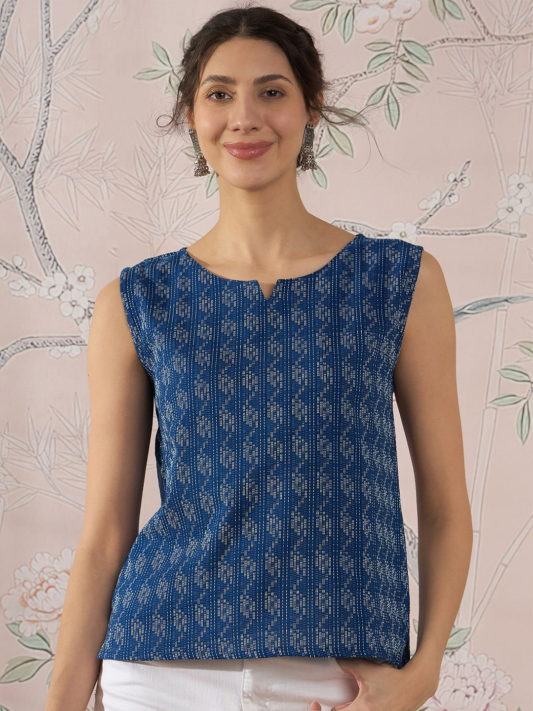 

InWeave Women Print V-Neck Sleeveless Cotton Top, Blue