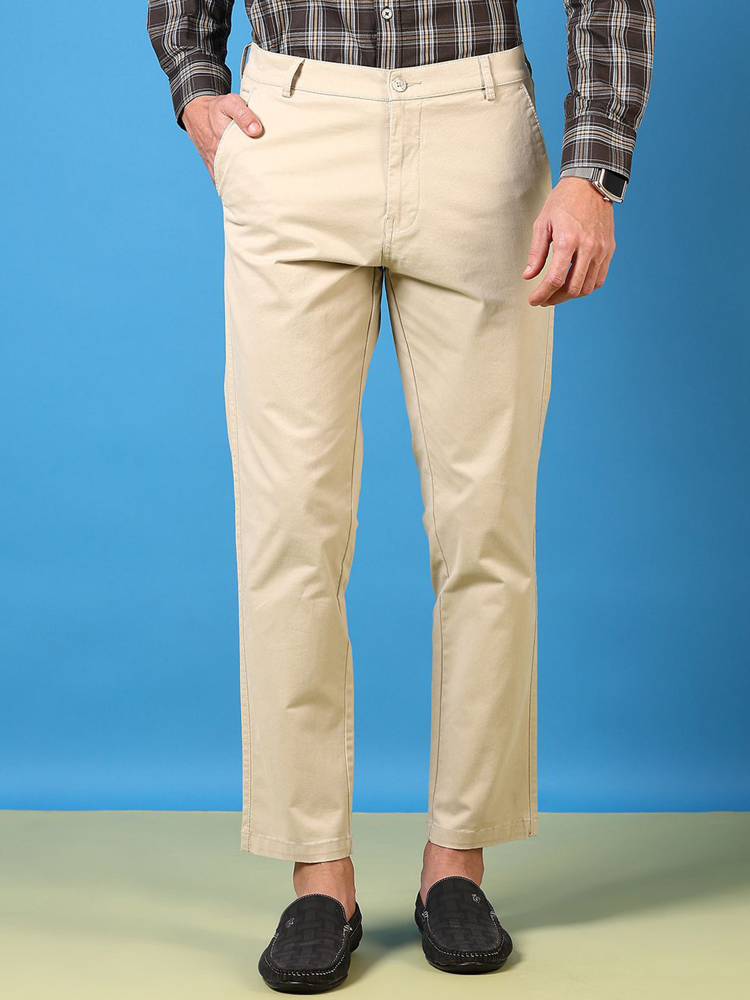 

V-Mart Men Solid Chinos Trousers, Cream