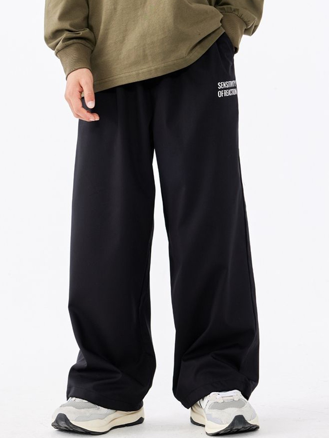

LULU & SKY Kids Typography Printed Loose Fit High-Rise Wide Leg Trousers, Black