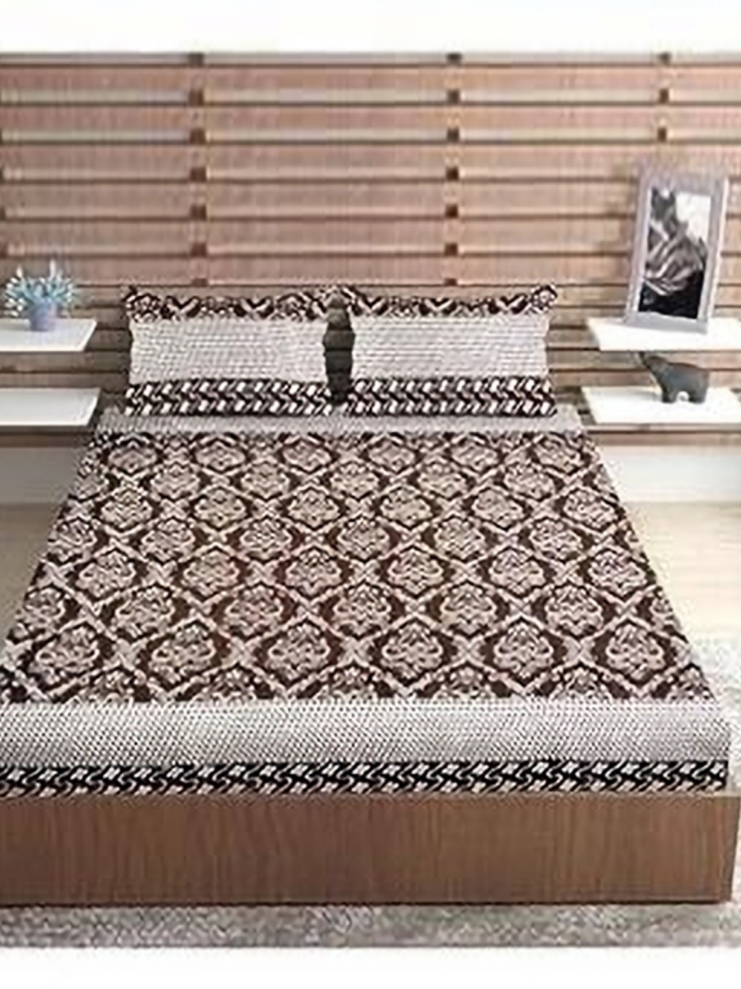 

Urban Magic Brown & White Ethnic Motifs 130 TC Queen Bedsheet Set- 2.15 m x 2.10 m