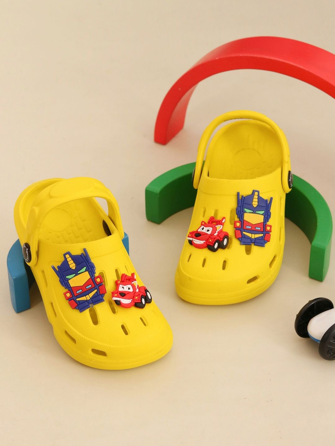 

Yellow Bee Boys Printed Rubber Clogs