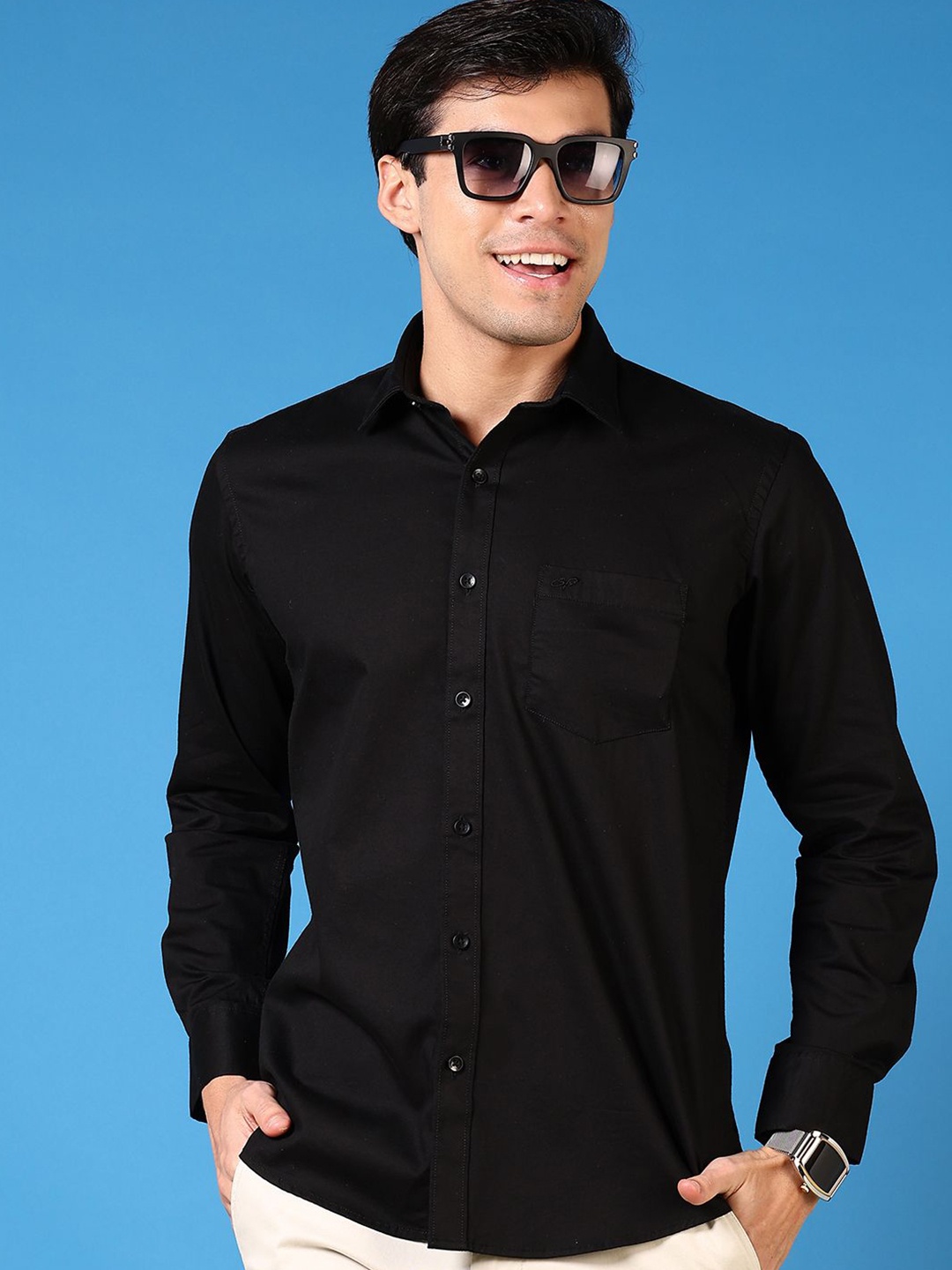 

V-Mart Men Spread Collar Solid Cotton Casual Shirt, Black
