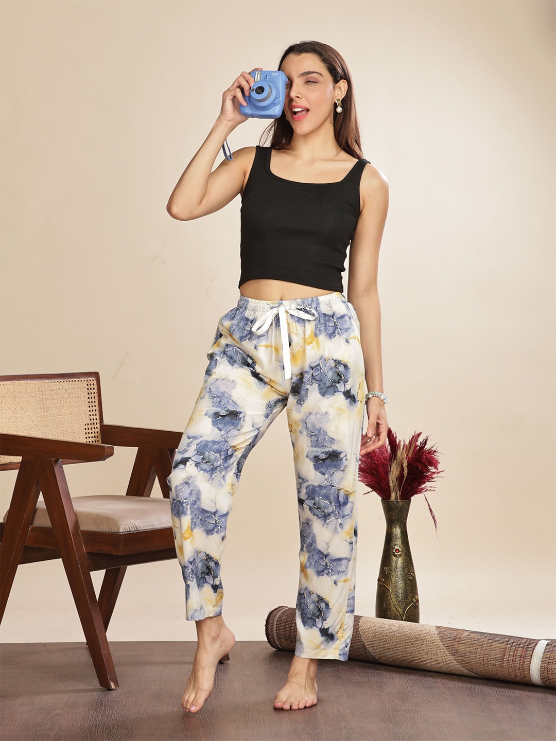 

9shines Label Women Printed Palazzos, Blue