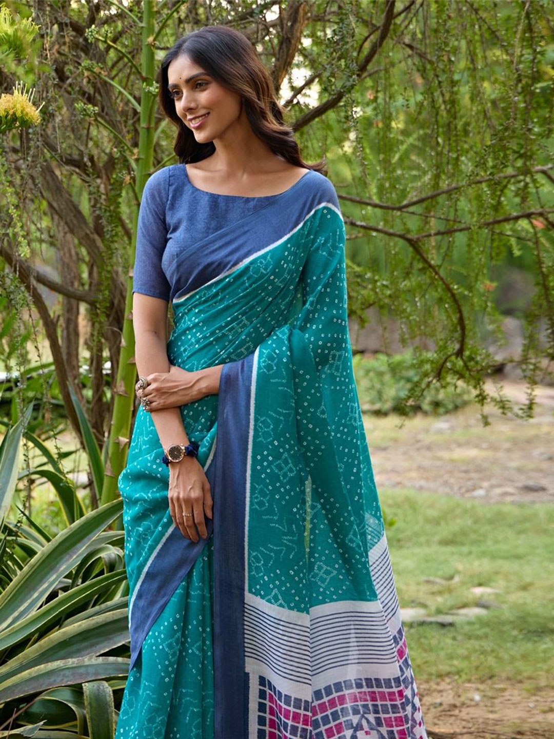 

CHUDIYA Bandhani Pure Linen Saree, Turquoise blue