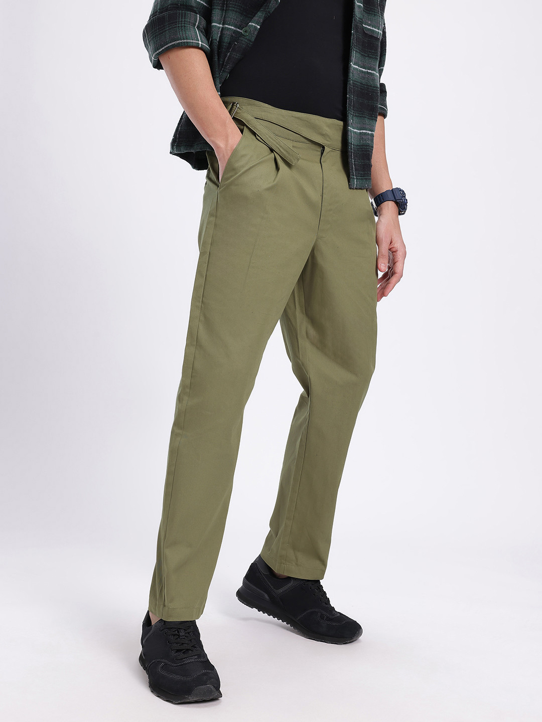 

glitchez Men Gurkha Grandeur Pleated Trousers, Olive