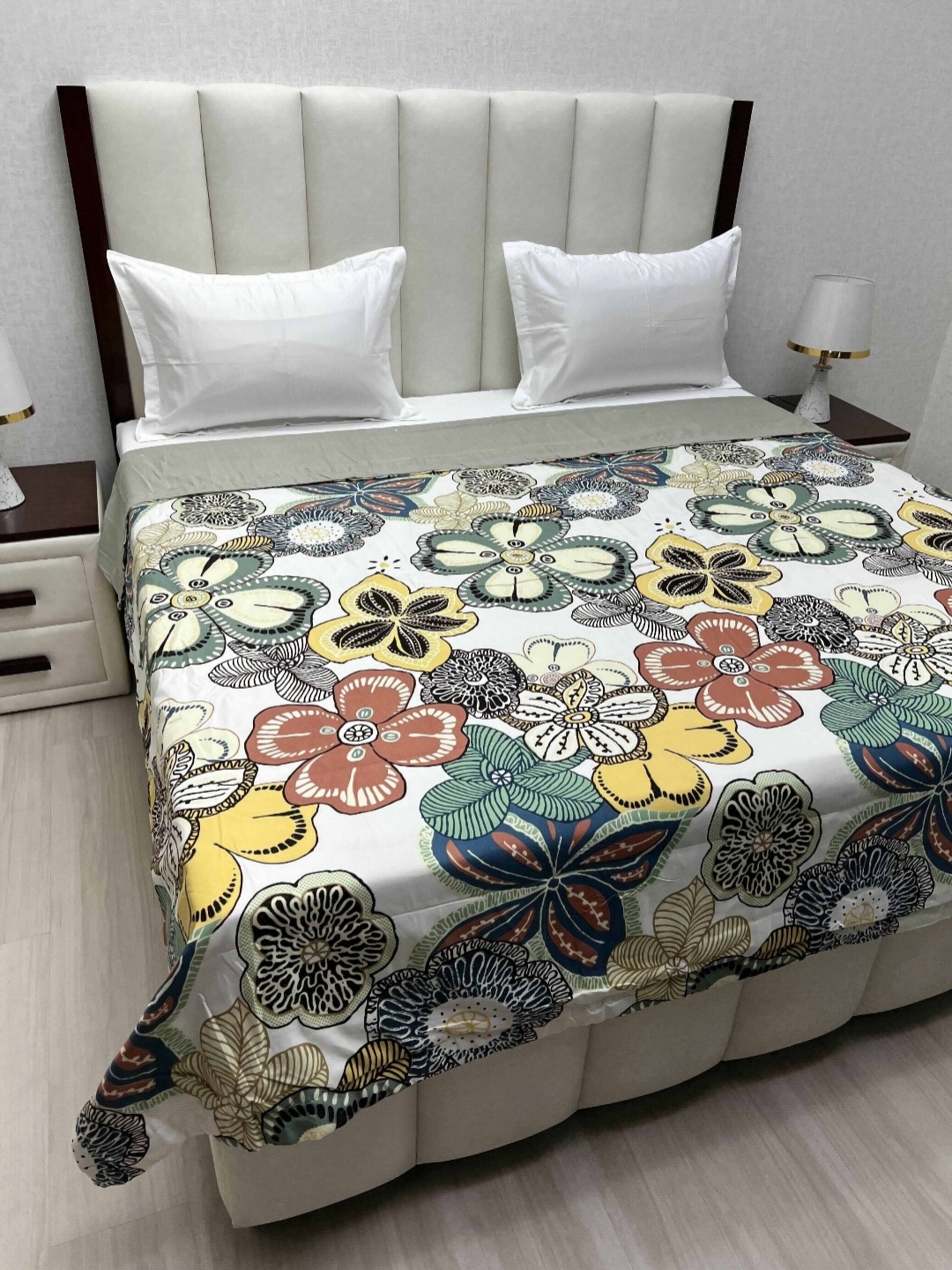 

Pure Decor White & Yellow Floral Printed Microfiber 200GSM Double Bed Comforter