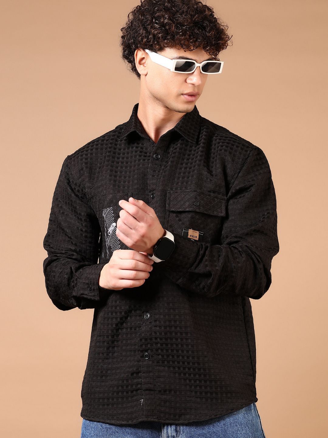 

V-Mart Men Spread Collar Textured Cotton Casual Shirt, Black