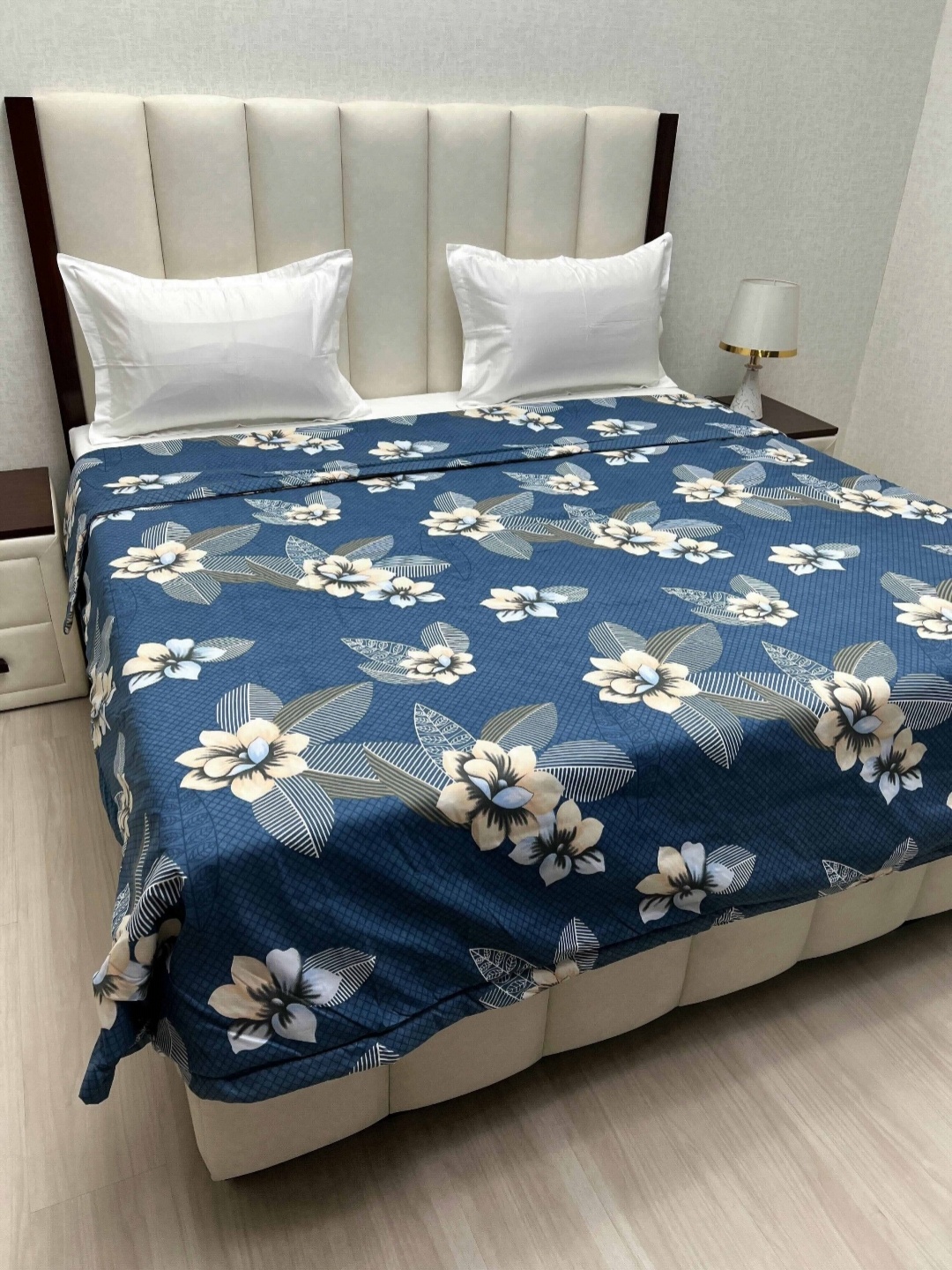 

Pure Decor Comfy Blue & Cream Floral Printed Microfiber 210 GSM Double Bed Comforter