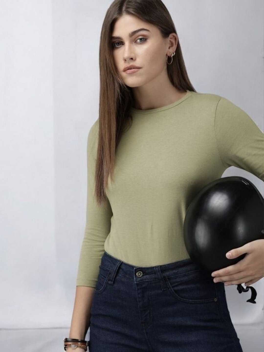 

Mast & Harbour Women Solid Round Neck Cotton T-shirt, Green